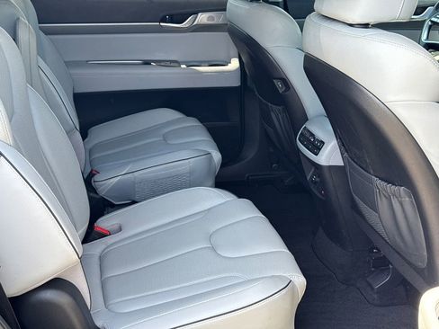Used 2023 Hyundai Palisade SEL w/ Premium Package AWD/4WD image 15