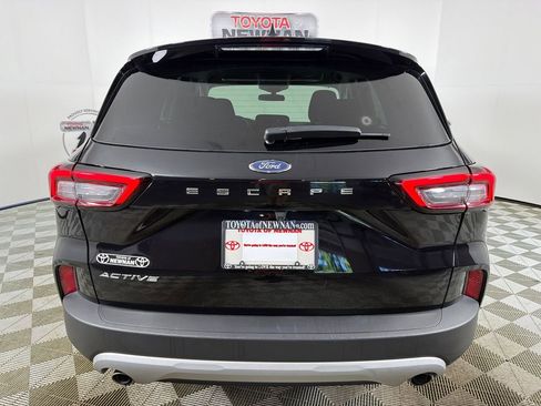 Used 2025 Ford Escape Active FWD image 4
