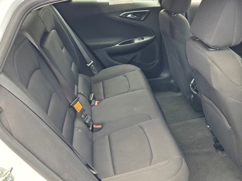 Used 2024 Chevrolet Malibu LT image 9