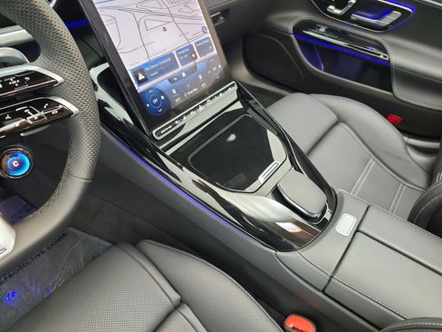 Certified 2022 Mercedes-Benz SL 63 AMG 4MATIC image 11