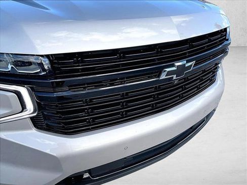 Used 2023 Chevrolet Suburban RST w/ Luxury Package RWD image 30