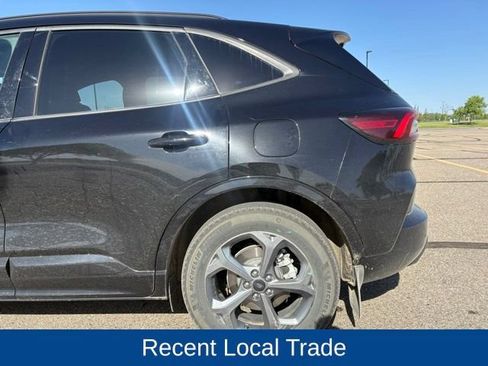 Used 2024 Ford Escape ST-Line w/ Tech Pack #1 AWD/4WD image 12