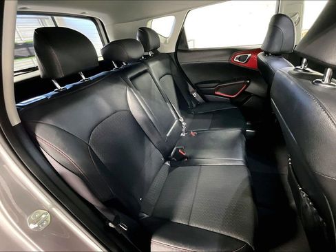 Used 2025 Kia Soul GT-Line image 36
