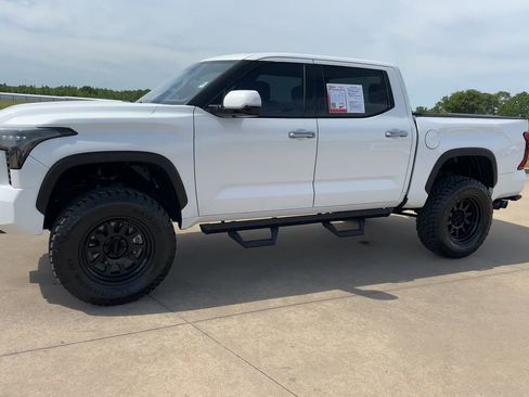 Used 2022 Toyota Tundra Limited w/ TRD Off-Road Package AWD/4WD image 4