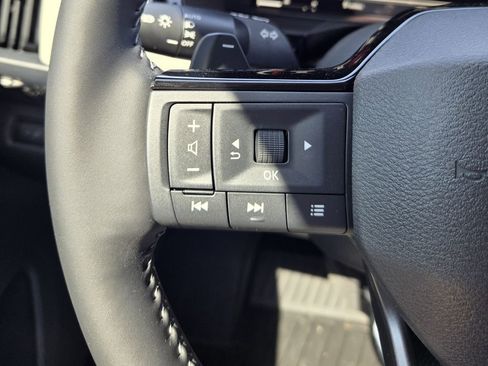 New 2026 Nissan Pathfinder SL w/ SL Premium Package FWD image 23