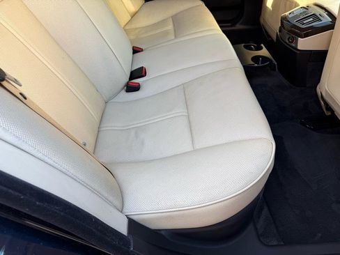 Used 2007 BMW 750i RWD image 39