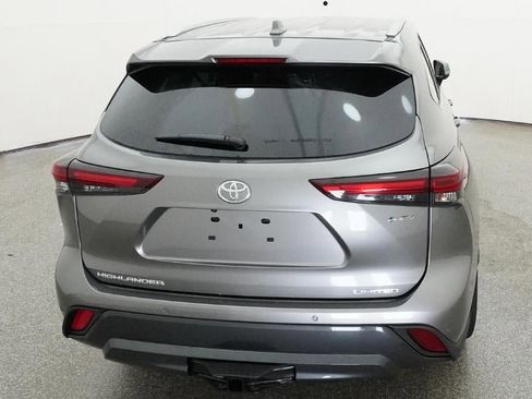 New 2026 Toyota Highlander Limited AWD/4WD image 7