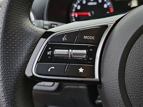 Certified 2024 Kia Forte GT-Line image 23