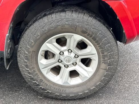 Used 2017 Toyota 4Runner SR5 Premium AWD/4WD image 11