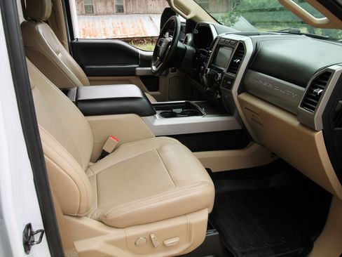 Used 2019 Ford F350 Lariat w/ Lariat Ultimate Package AWD/4WD image 41