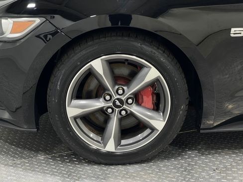 Used 2015 Ford Mustang GT image 34