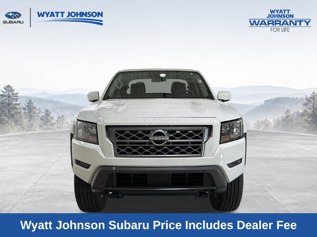 Used 2024 Nissan Frontier SV w/ Technology Package AWD/4WD image 3
