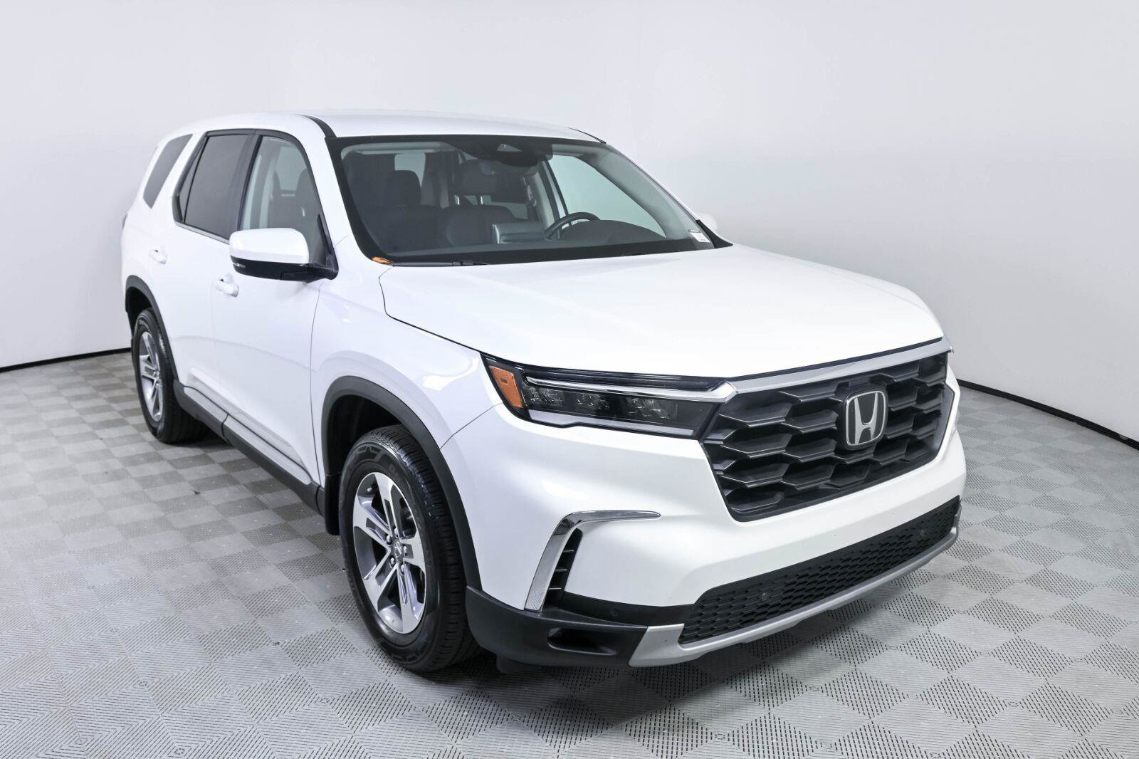 Used 2024 Honda Pilot EX-L image 23