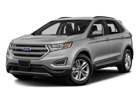 Used 2018 Ford Edge Titanium w/ Equipment Group 302A AWD/4WD image 2