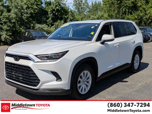 Certified 2024 Toyota Grand Highlander AWD image 7