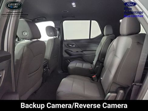 Used 2023 Chevrolet Traverse LT FWD image 16