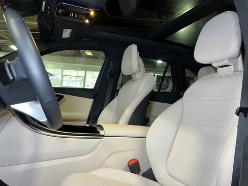 Certified 2025 Mercedes-Benz GLC 300 4MATIC image 25