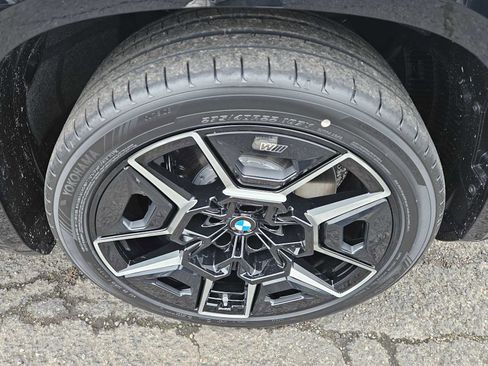 Used 2025 BMW XM image 9