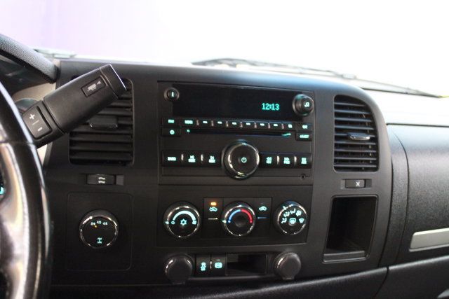 Used 2013 Chevrolet Silverado 2500 LT AWD/4WD image 19
