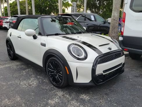 Used 2023 MINI Cooper S FWD image 2