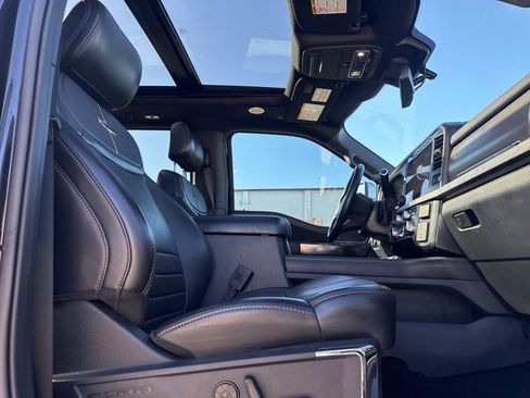 Used 2024 Ford F250 Platinum image 38