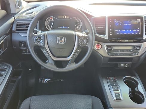 Used 2020 Honda Ridgeline Sport image 12