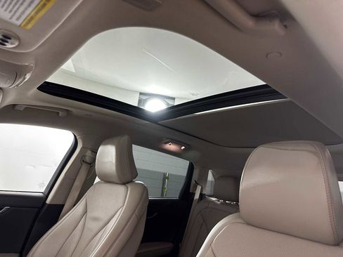 Used 2022 Lincoln Nautilus Reserve image 25