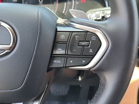 Used 2025 Lexus NX 250 FWD image 19