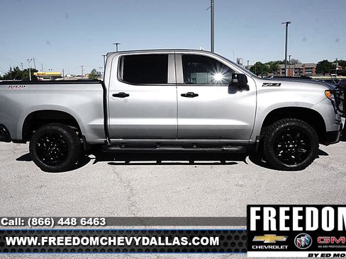 Used 2024 Chevrolet Silverado 1500 LT Trail Boss w/ LPO, Dark Essentials Package image 37