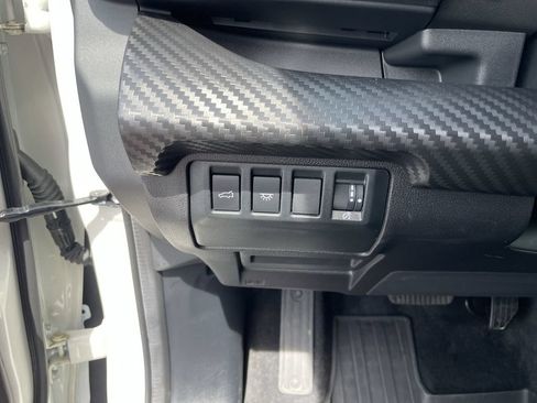 Certified 2025 Subaru Ascent Premium w/ Popular Package #1 AWD/4WD image 18