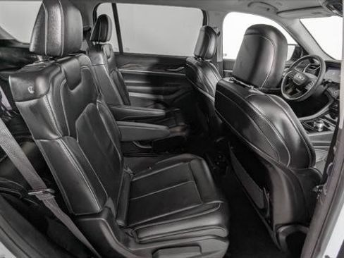 Used 2023 Jeep Grand Cherokee L Limited w/ Black Appearance Package RWD image 22