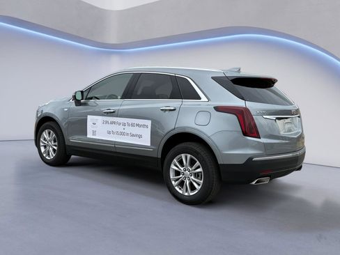 New 2025 Cadillac XT5 Luxury image 5