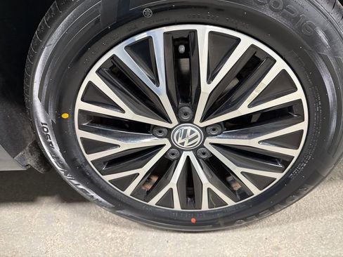 Used 2021 Volkswagen Jetta S image 36