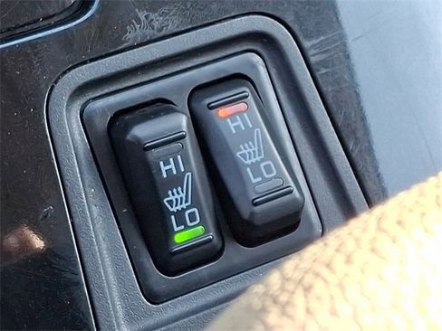 Used 2017 Mitsubishi Outlander SEL image 25