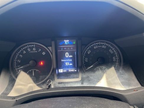 Used 2023 Toyota Tacoma TRD Sport w/ Technology Package image 15