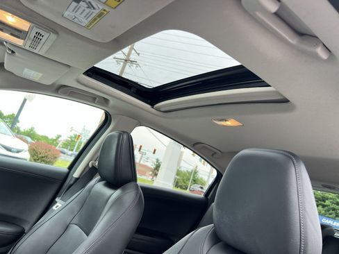 Used 2019 Honda HR-V Touring image 24