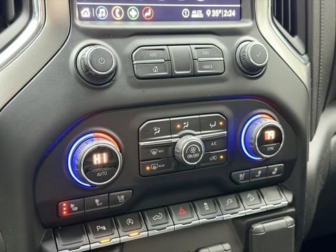 Certified 2020 Chevrolet Silverado 1500 LTZ w/ LTZ Plus Package image 17