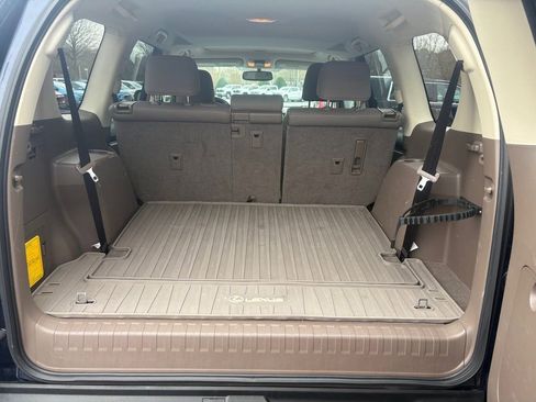 Used 2019 Lexus GX 460 image 15