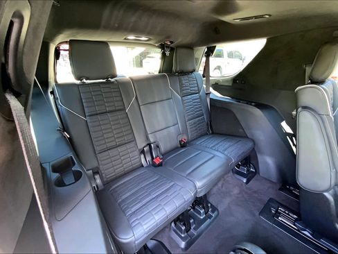Used 2024 Cadillac Escalade Sport Platinum AWD/4WD image 19