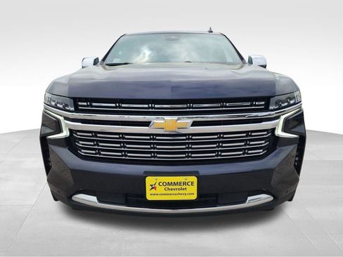 Used 2023 Chevrolet Suburban Premier image 2