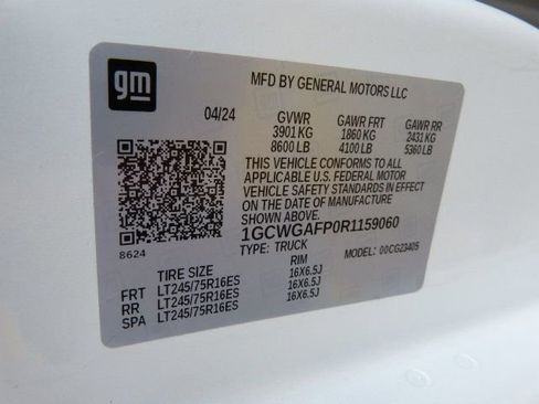 Used 2024 Chevrolet Express 2500 w/ Driver Convenience Package image 38