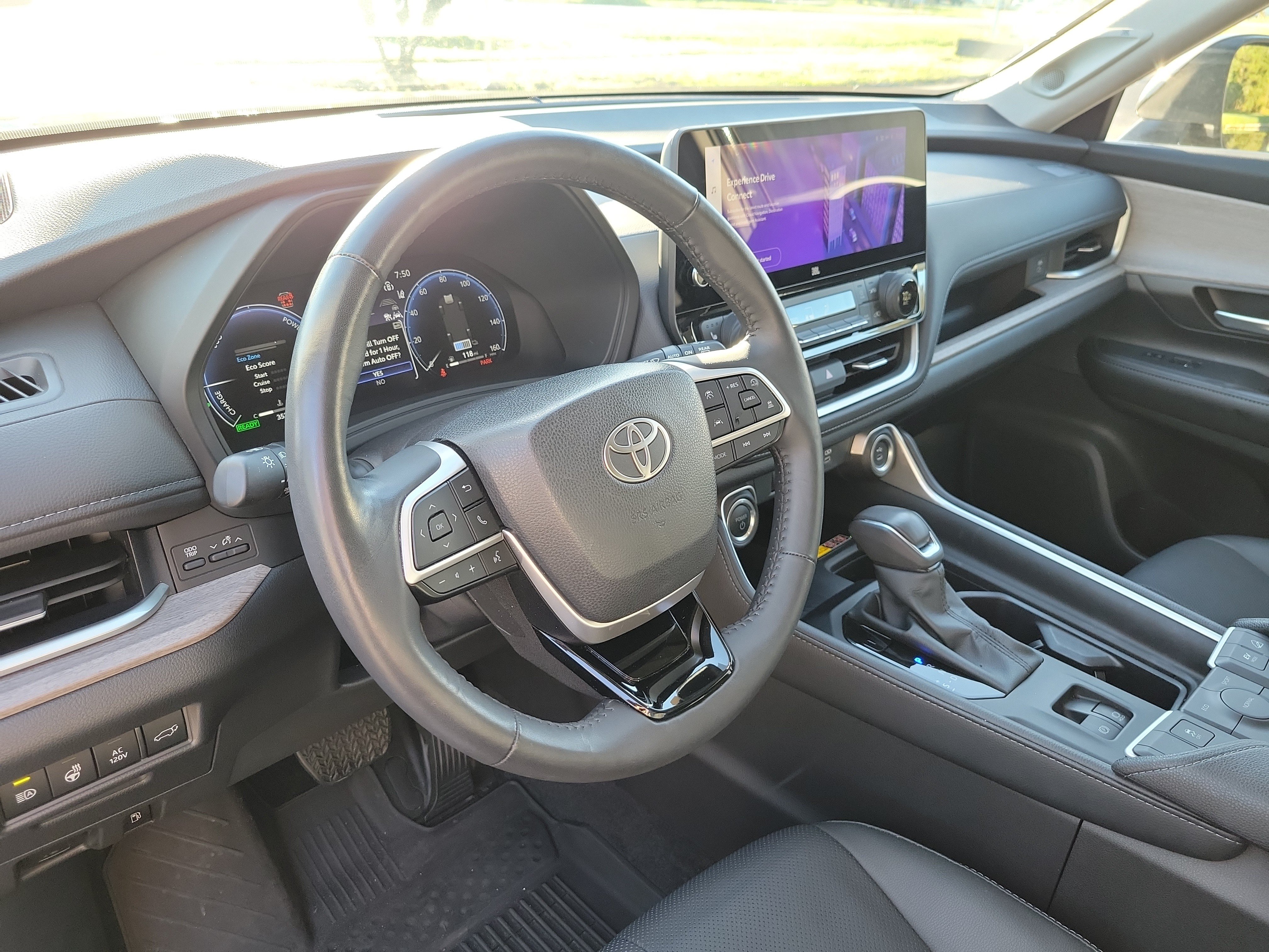 Used 2025 Toyota Grand Highlander AWD Hybrid image 24