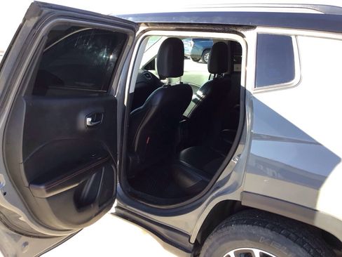 Used 2020 Jeep Compass Trailhawk image 12