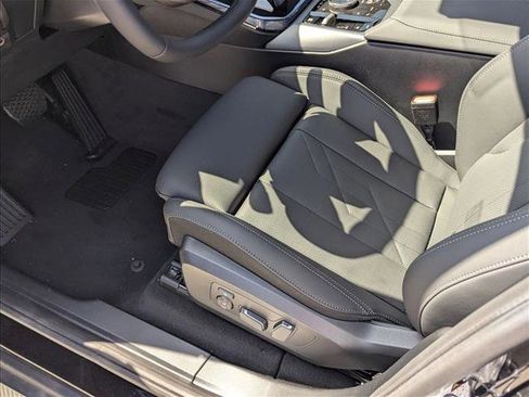 Used 2025 BMW X3 xDrive30i w/ Premium Package image 4