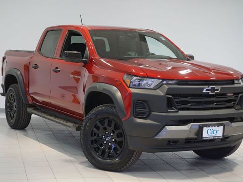 New 2026 Chevrolet Colorado Trail Boss AWD/4WD image 3