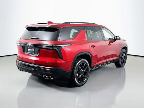 Used 2025 Chevrolet Traverse RS image 7