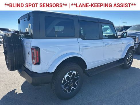 New 2025 Ford Bronco Outer Banks AWD/4WD image 8