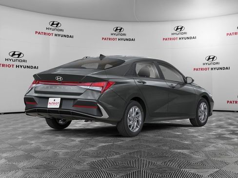 New 2026 Hyundai Elantra SEL Sport w/ Cargo Package FWD image 2