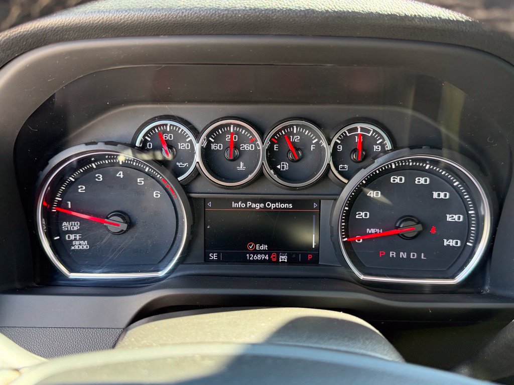 Used 2022 Chevrolet Silverado 1500 LT AWD/4WD image 16