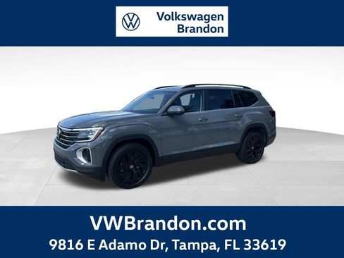 New 2026 Volkswagen Atlas SE FWD image 1